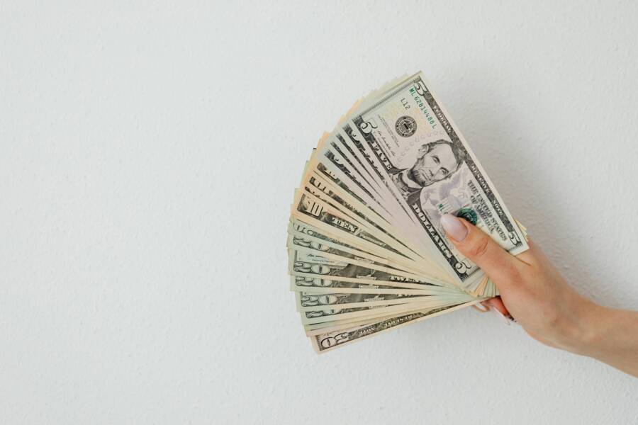 7-Day Money Mindset Practice to Attract Unexpected Cash