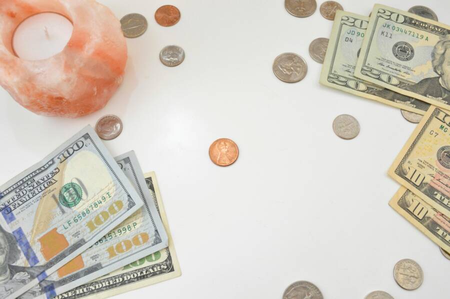 How Your Subconscious Mind Controls Your Monthly Income