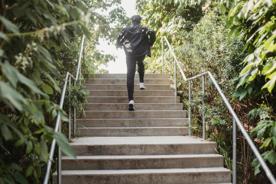 Millionaire Habits: 6 Daily Routines Rich People Use