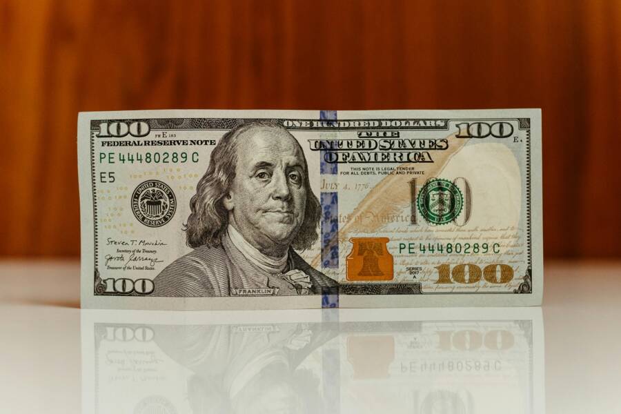 Rockefeller's 50/30/20 Money Rule: How to Use It Today