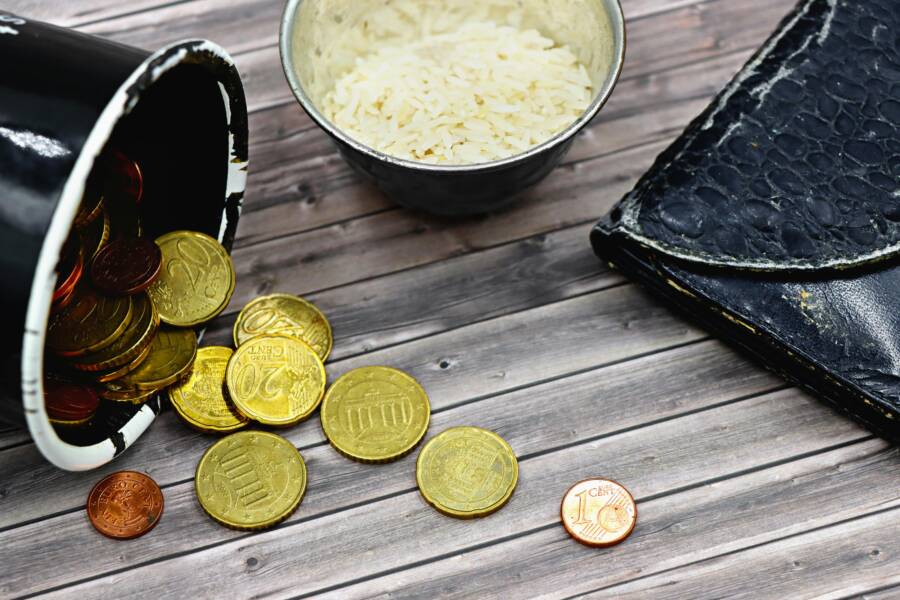 Shallow Breathing and Scarcity State: How It Blocks Money