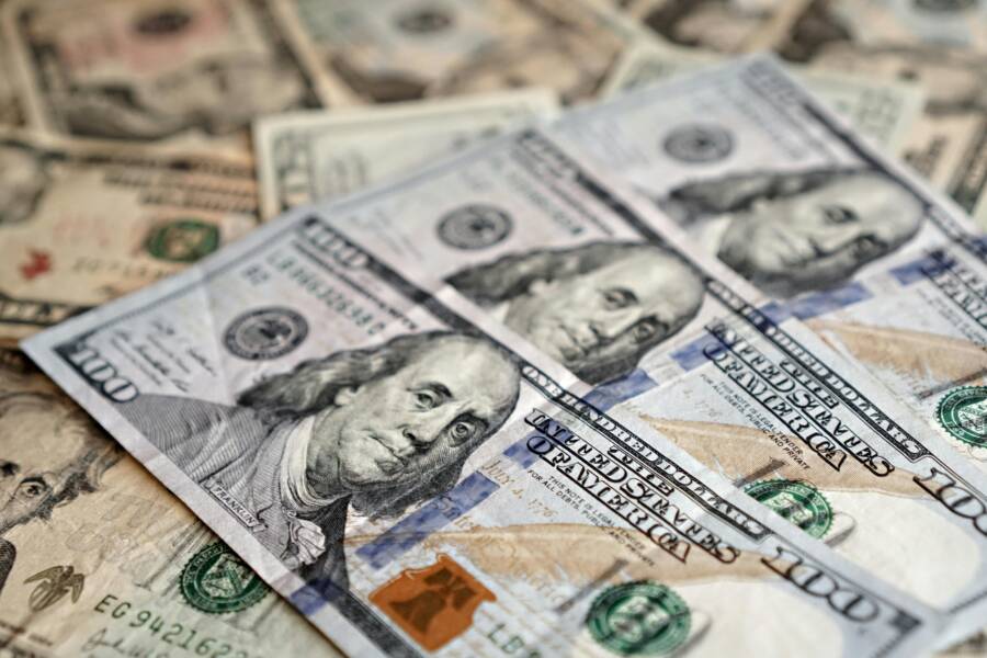 Train Your Brain to Spot Money Opportunities Every Day