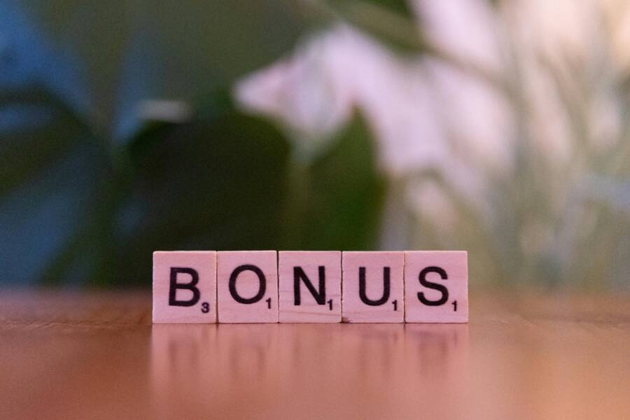 Refunds and Windfalls as Signs of Financial Alignment