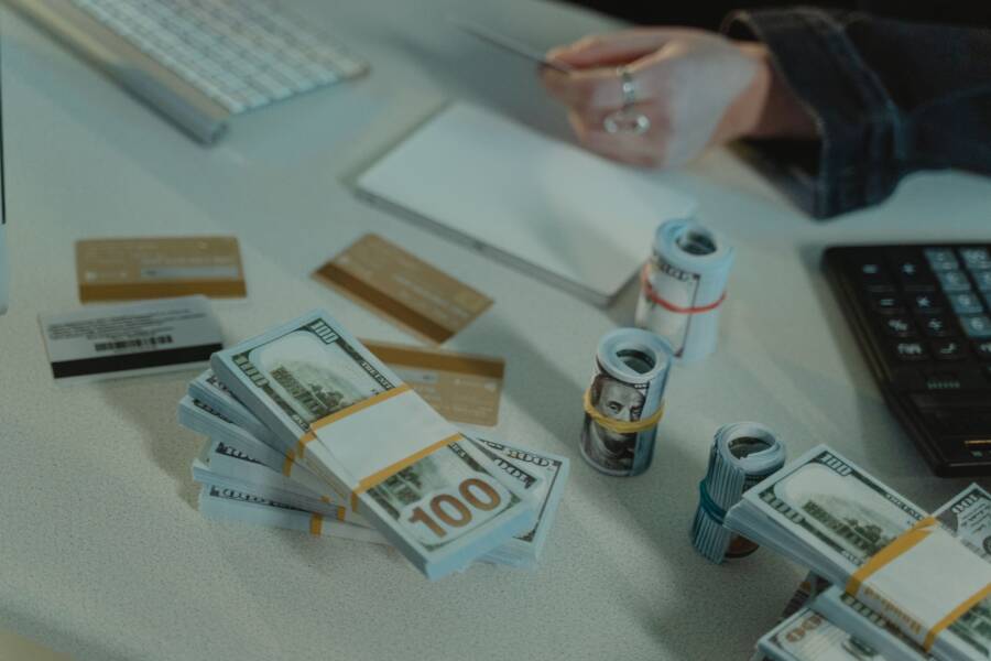 Build a Financial Identity: How Daily Habits Create Wealth