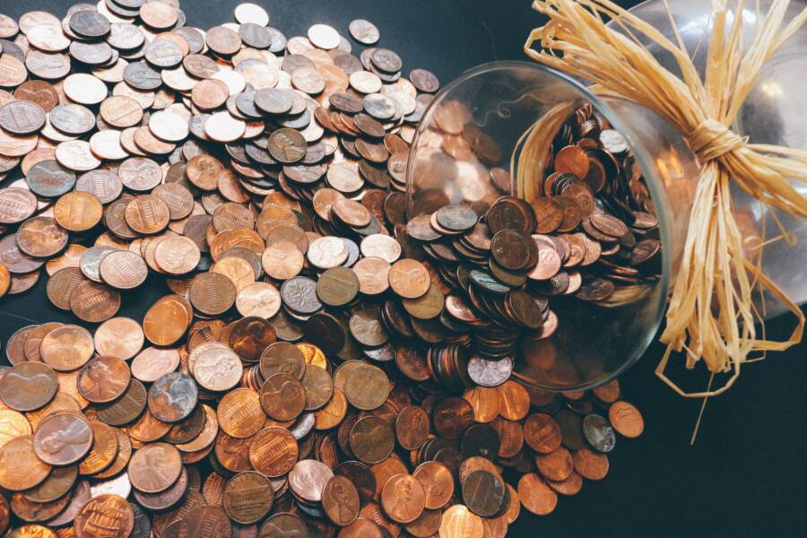Build Wealth Through Mindset, Rituals, and Social Influence Build Wealth Through Mindset, Rituals, and Social Influence