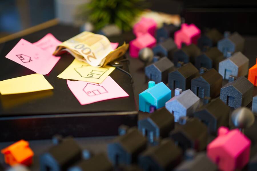 Building Wealth by Making Confident Financial Decisions