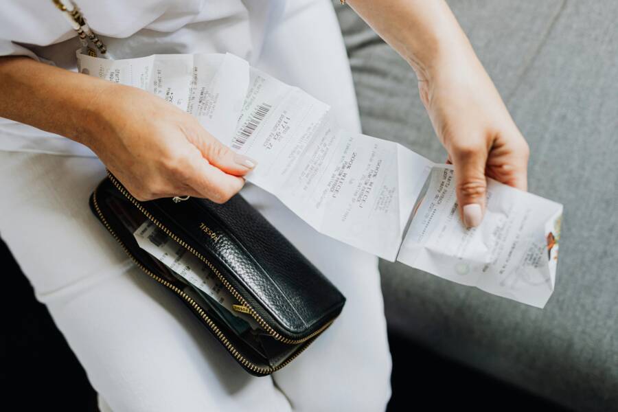 Conscious Spending: How Wealthy Individuals Manage Money
