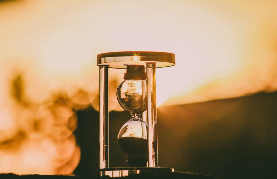 Delayed Gratification: Why Waiting Is the Secret to Wealth