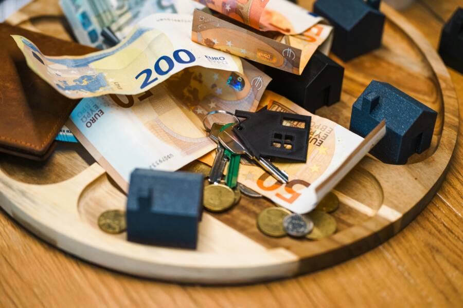 Financial Rituals Versus Habits: How Intentionality Builds Wealth Financial Rituals Versus Habits: How Intentionality Builds Wealth