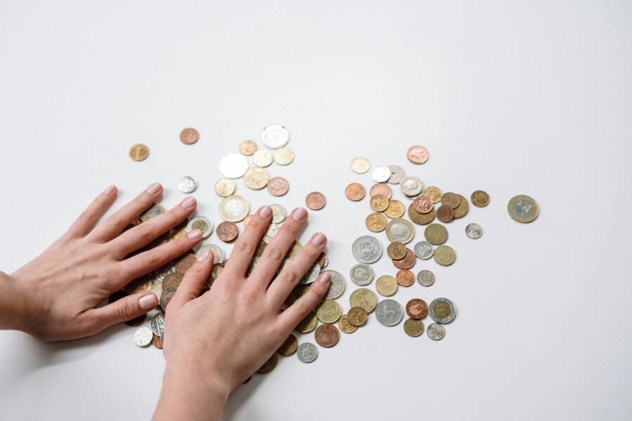 Goal vs. Manifestation Intention: The Difference for Money