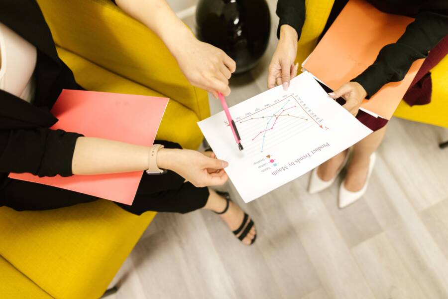 How a Listening Routine Improves Financial Decisions
