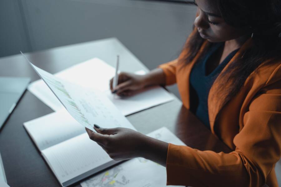 How a Quiet Mind Improves Financial Decision Making