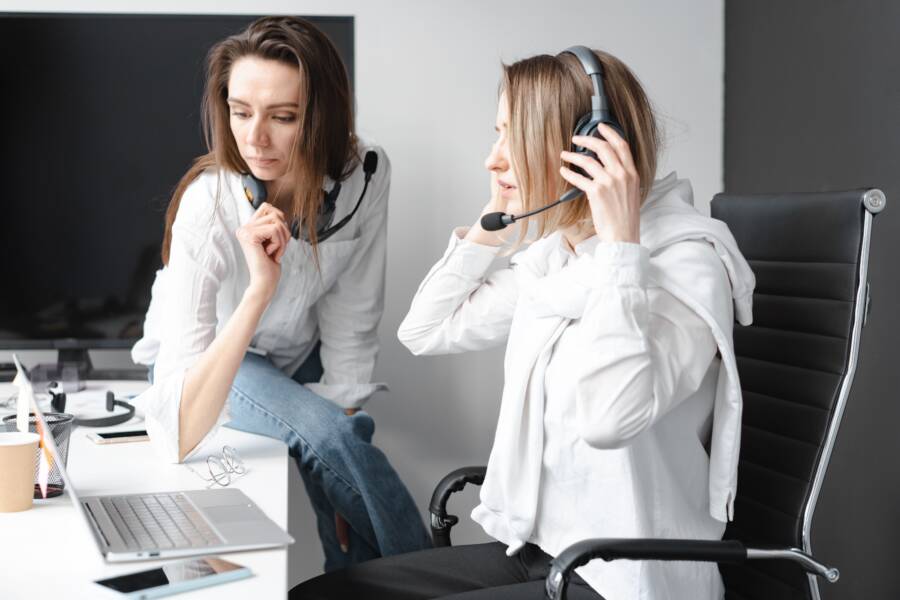 How Active Listening Increases Your Wealth and Influence