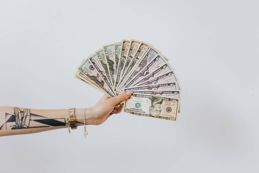 How an Abundance Mindset Changes Your Financial Choices
