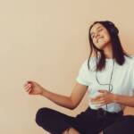 How Calm Music Improves Your Financial Decisions
