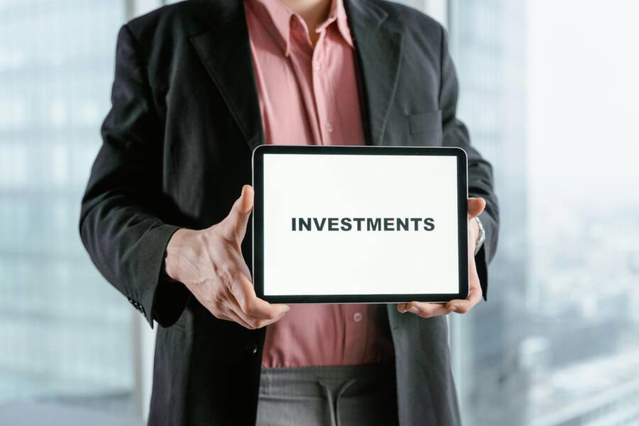 How Dividend Stocks Generate Passive Income for Long-Term Wealth