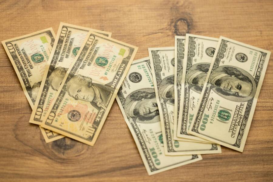 How Emotional Contrast Drives Financial Action and Wealth Building