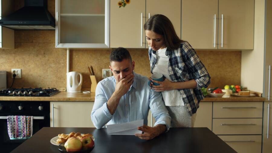 How Emotional Stability Improves Your Financial Decisions
