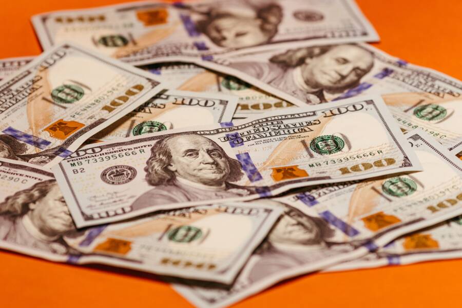 How Intentional Habits Build Wealth and Long-Term Stability How Intentional Habits Build Wealth and Long-Term Stability