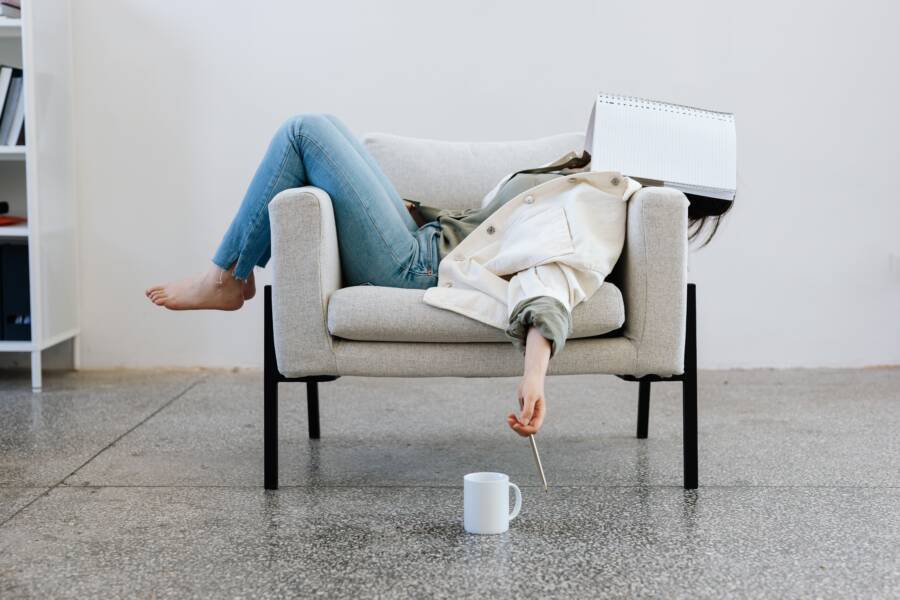 How Introverts Build Authority and Wealth Without Social Burnout