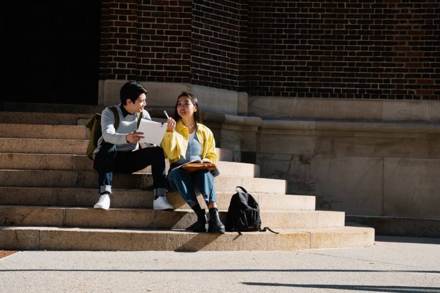 How Mentorship Accelerates Financial Freedom (A Step-by-Step Guide)