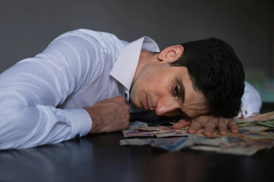 How Millionaires Stay Focused After Financial Setbacks