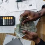 How Millionaires Use the First Hour of the Day to Make Better Money Decisions