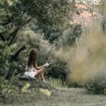 How Morning Silence Improves Your Financial Decision Making