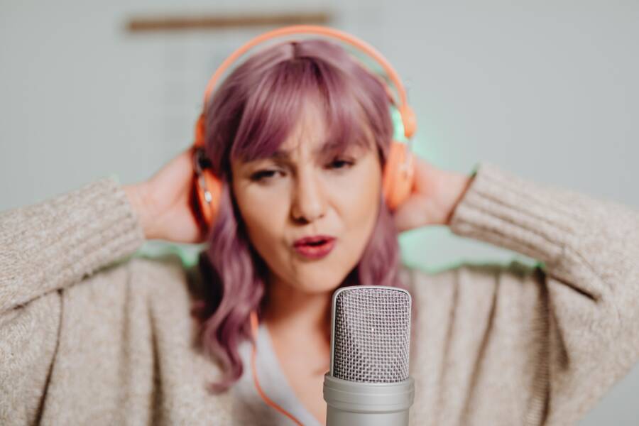 How Repetitive Audio Improves Focus and Brain Performance