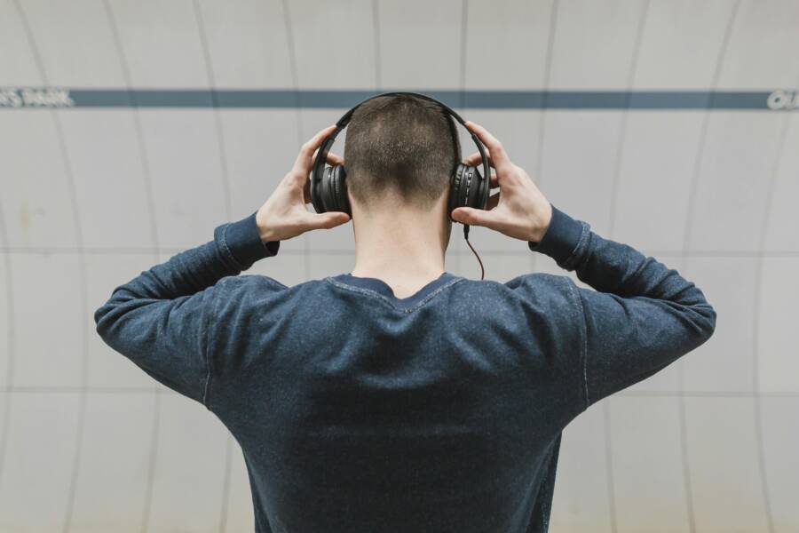 How Sound Frequencies Shift Your Emotional State and Focus