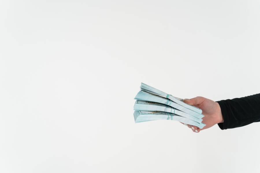 How Successful People Direct Attention to Build Wealth