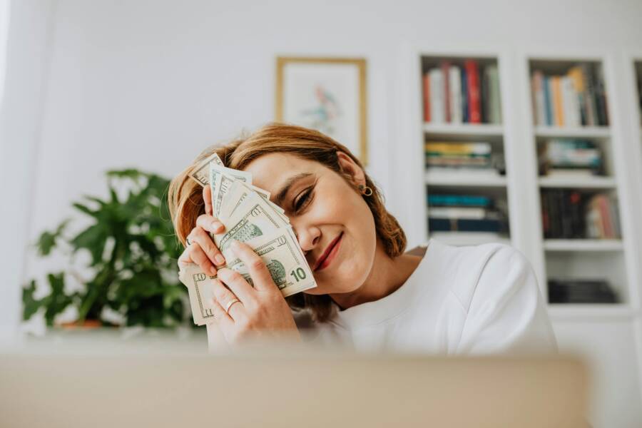 How to Achieve Financial Freedom on Any Income Using a Simple System