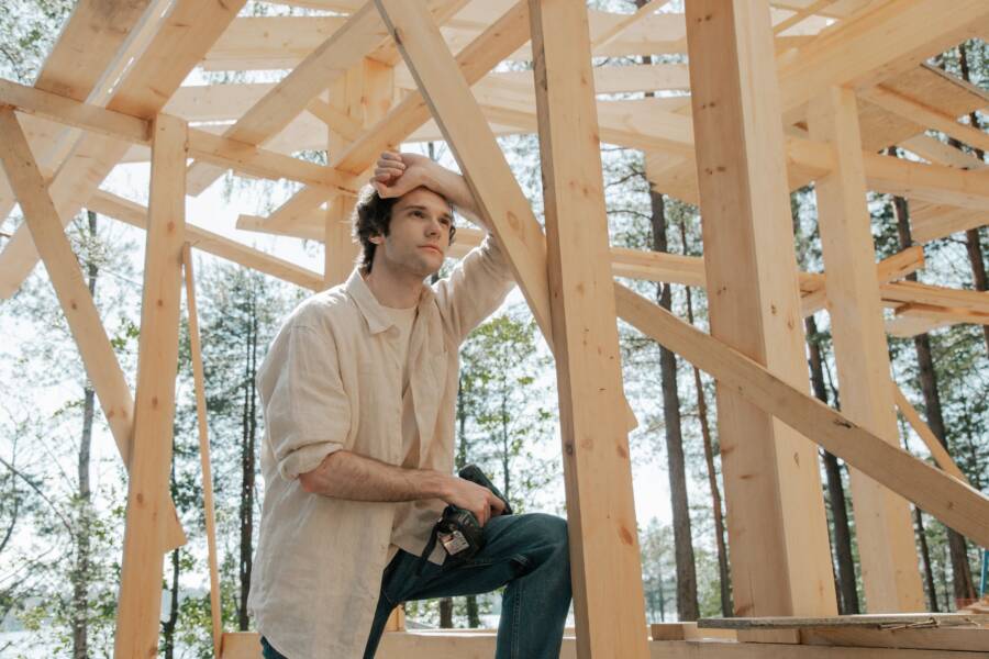 How to Adopt a Builder Mindset to Increase Your Wealth