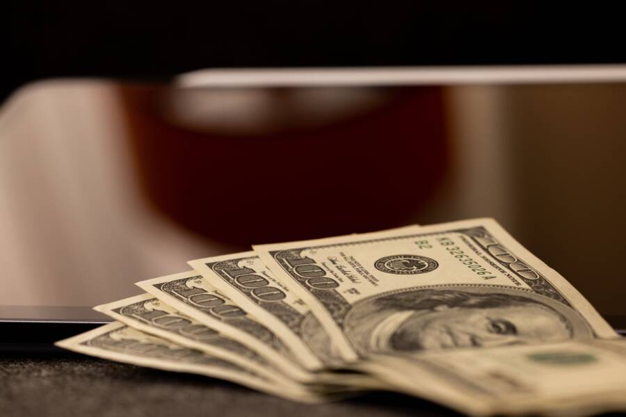 How to Align Wealth Habits, Daily Rituals, and Influence