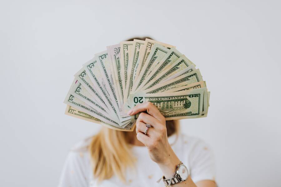 How to Align Your Daily Habits With Financial Prosperity