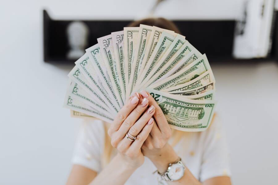 How to Build a Circle of Influence That Increases Your Wealth