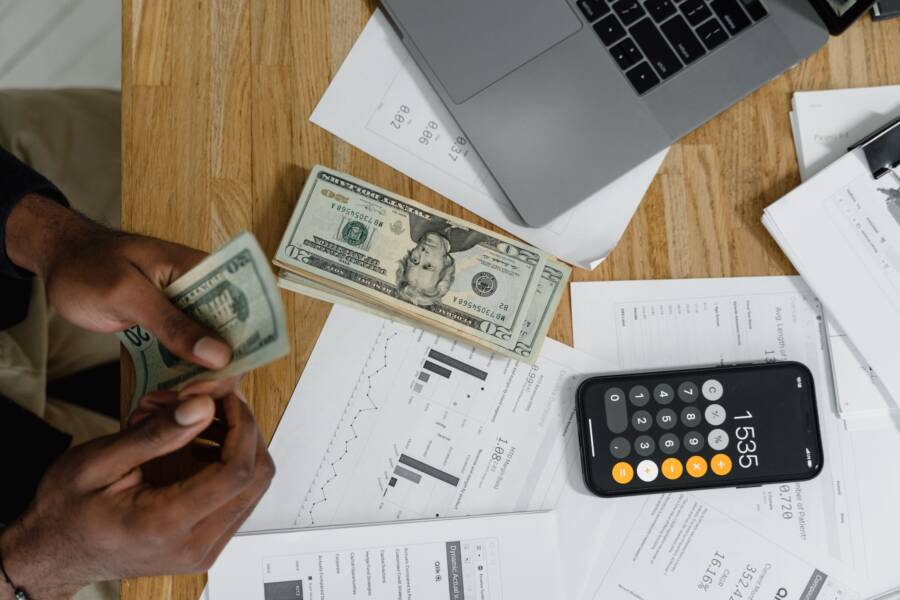 How to Build a Financial Routine That Withstands Income Volatility