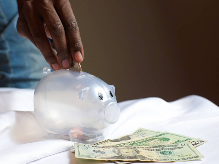 How to Build a Freedom Fund for Financial Independence