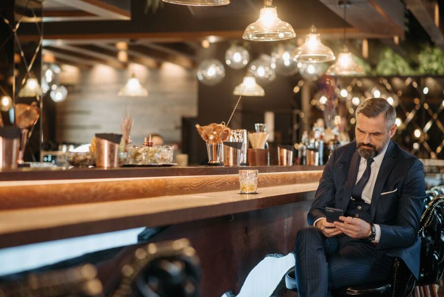 How to Build a Memorable Professional Presence for Wealth