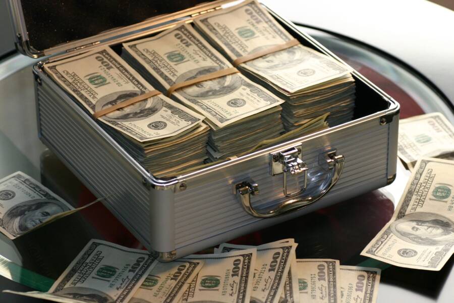 How to Build a Prosperous Inner Dialogue for Financial Success