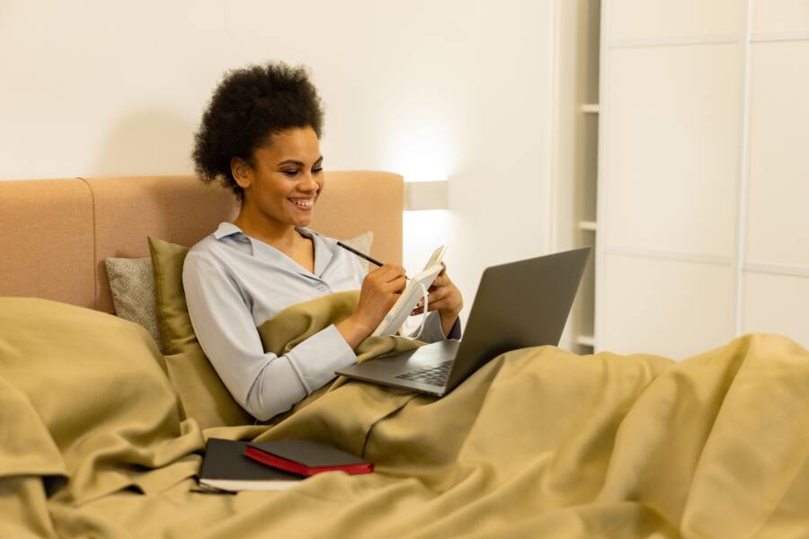 How to Build a Purposeful Morning Routine for Financial Growth