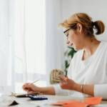 How to Build Financial Confidence Through Small Daily Decisions