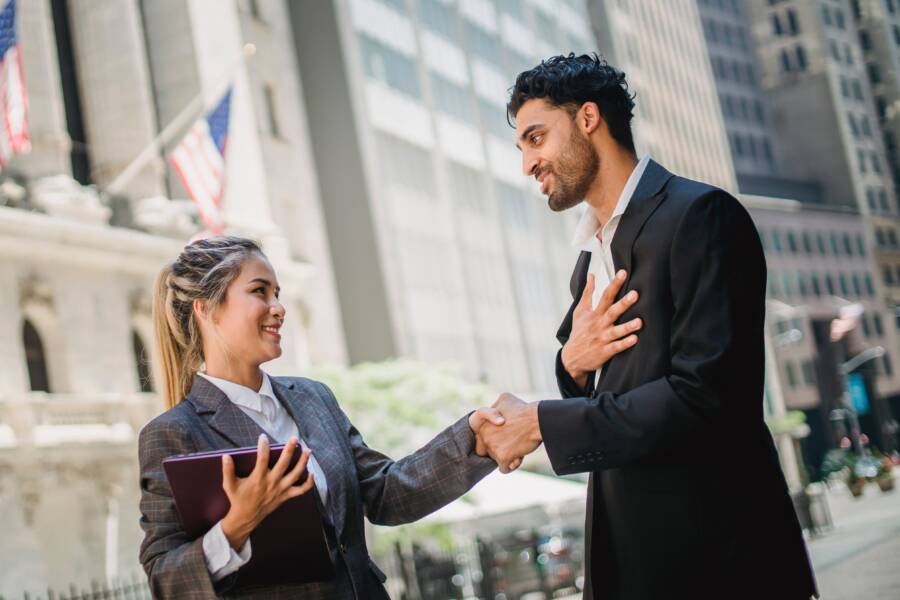 How to Build Trust in Seconds: A Guide for Professionals