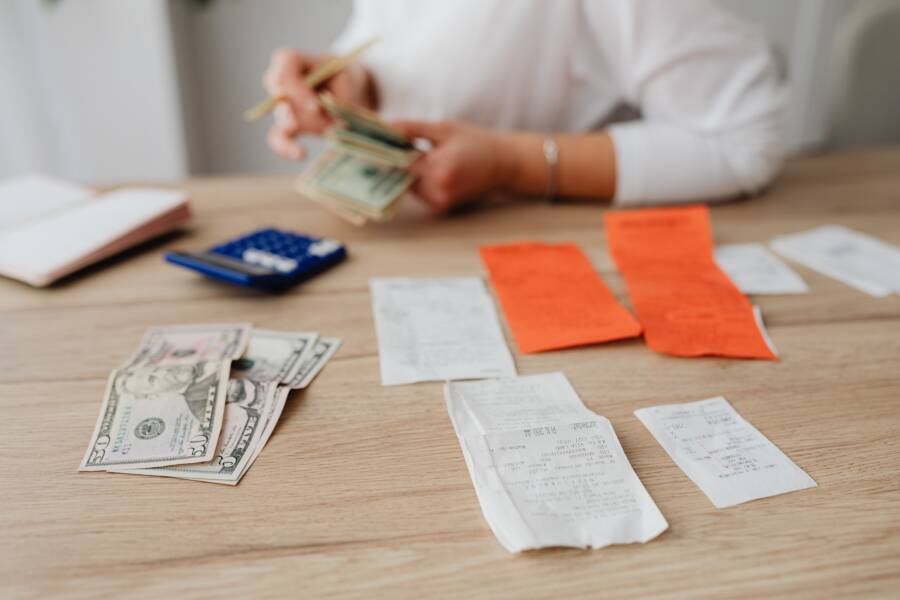 How to Close Your Financial Gap Using Simple Habits