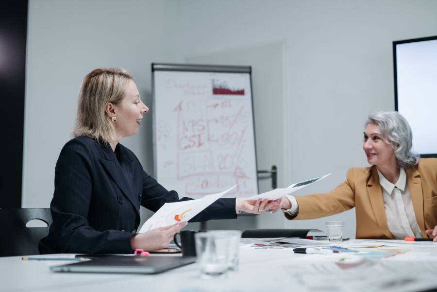How to Lead Without Dominating for Better Results