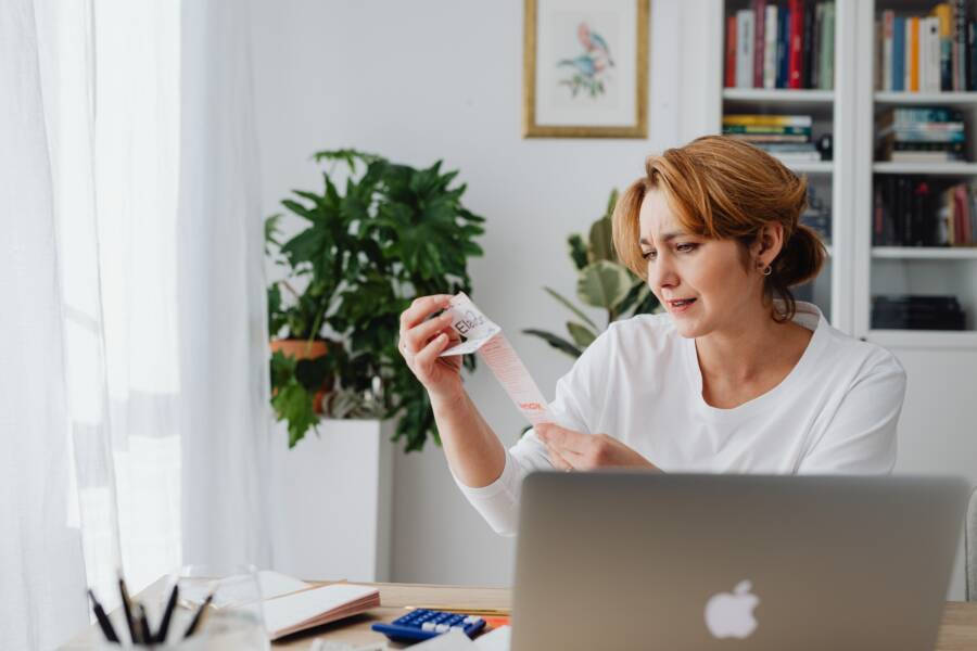 How to Manage Your Money with a Monthly Spending Plan
