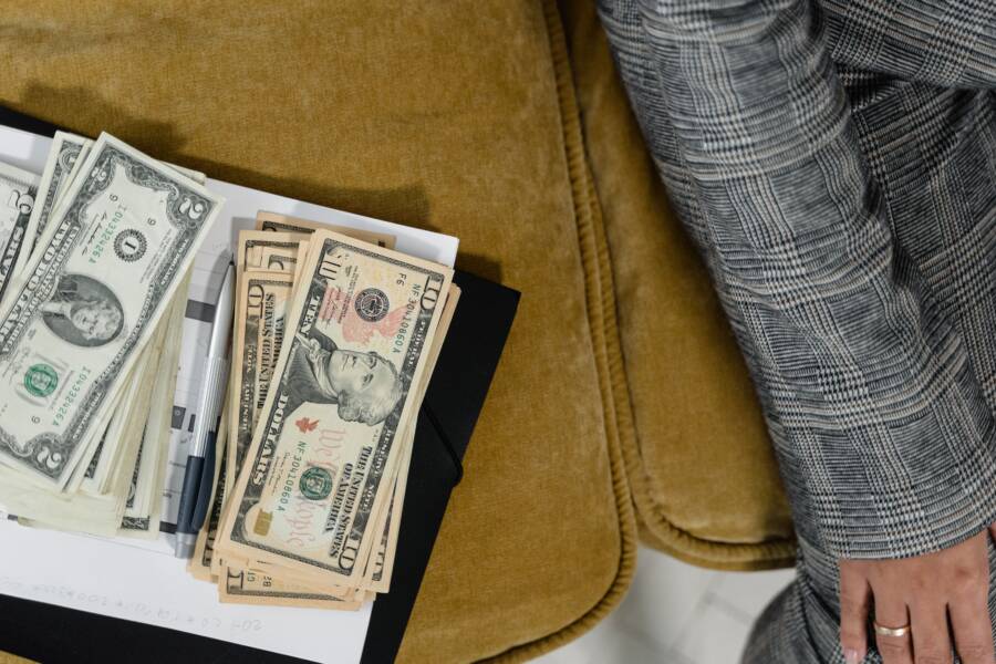 How to Overcome the Difficulty of Starting to Build Wealth How to Overcome the Difficulty of Starting to Build Wealth