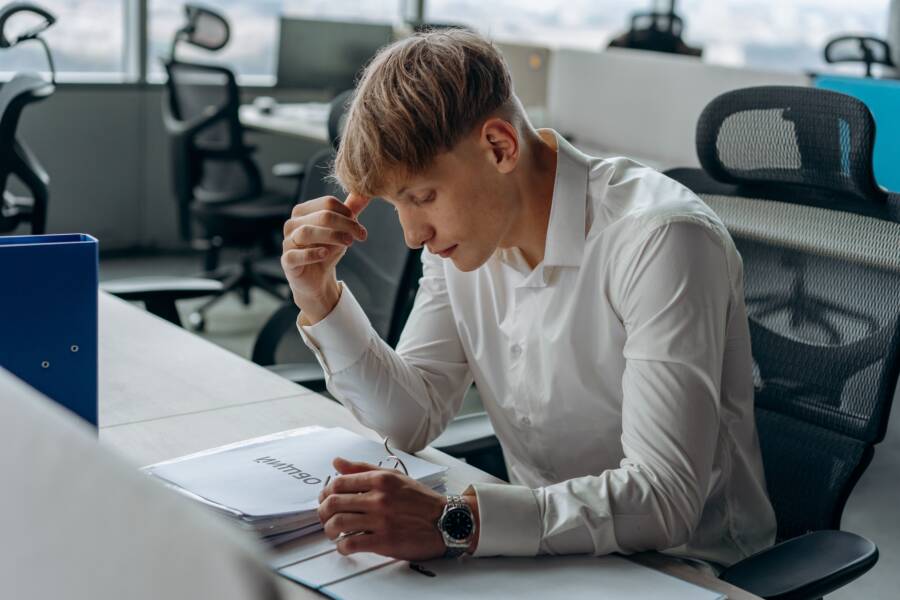 How to Reset Your Thoughts Before You Start Working