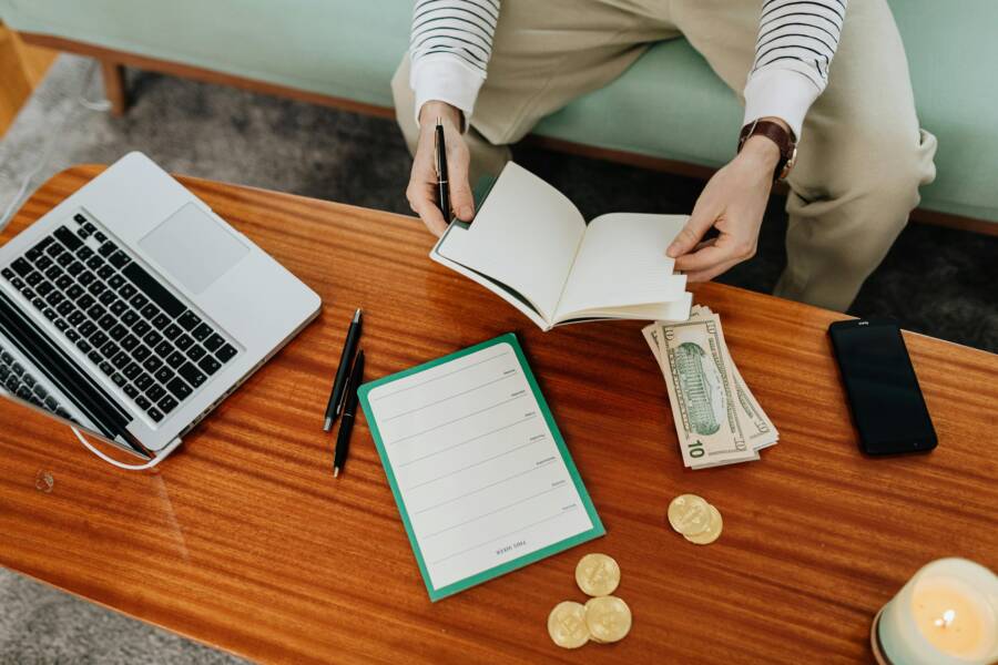 How to Set a Financial Intention That Sticks