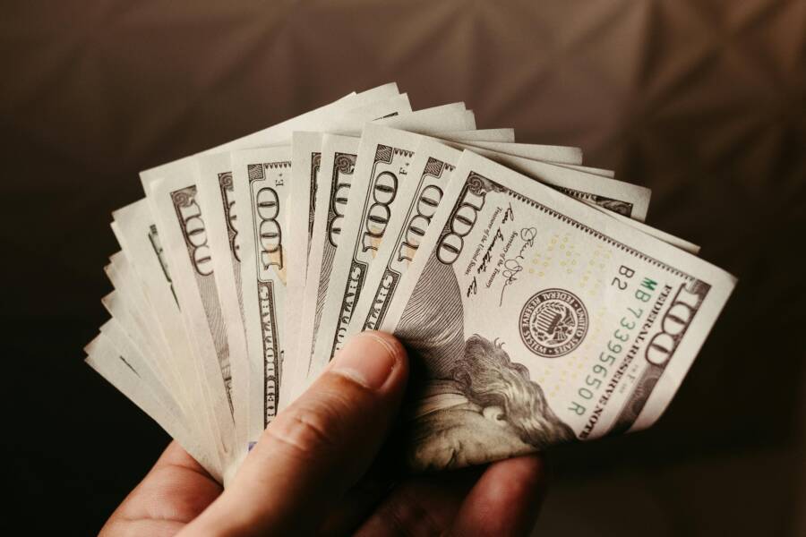 How to Start a Money Growth Journal to Build Wealth
